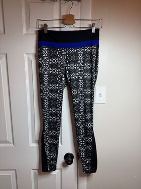 90 Degree By Reflex Black and Blue Geometric Active Leggings